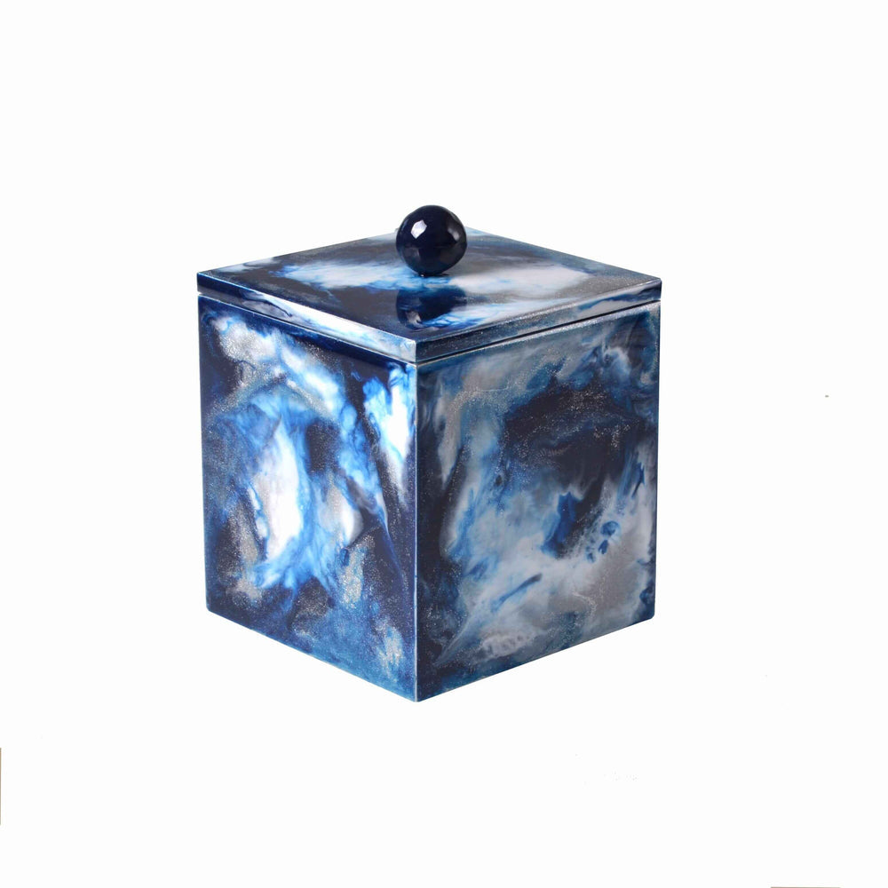 Elan Container